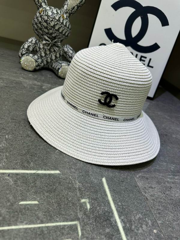 Chanel top hat dx181